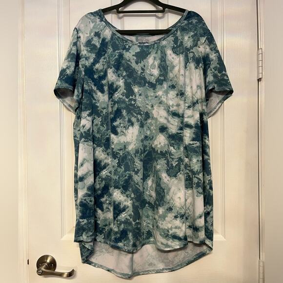 Livi Active Tops - Lane Bryant Livi Activewear Womens’s 18/20 Long Teal and White Stretch Top